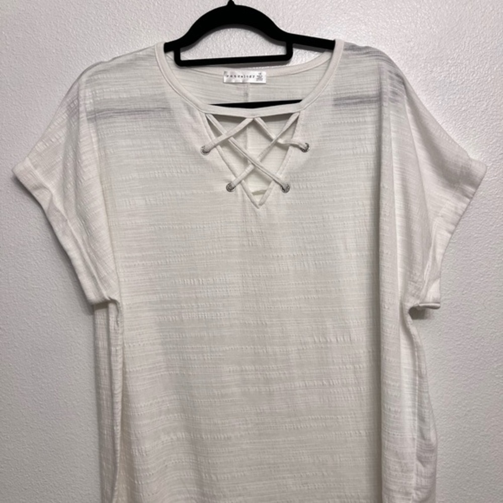 Retrology White Stretch Lattice Neckline Blouse